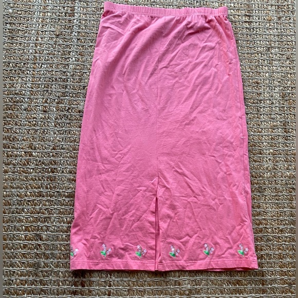 Full length skirt - Picture 3 of 3